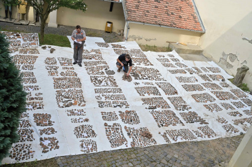 Fig. 3. Material ceramic - în timpul prelucrării.