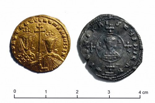 Fig. 25. Solidus Constantin VII/ Roman II și miliaresion Ioan Tzimiskes.