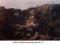 Chronicle of the Archaeological Excavations in Romania, 2003 Campaign. Report no. 98, Jurilovca, Insula Bisericuţa<br /><a href='CronicaCAfotografii/2003/098/jurilovca-bisericuta-sectiunea-s2-c3.jpg' target=_blank>Display the same picture in a new window</a>