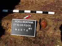 Chronicle of the Archaeological Excavations in Romania, 2004 Campaign. Report no. 189, Roşia Montană, Ţarina - Zona Kapolna  (Alburnus Maior)<br /><a href='CronicaCAfotografii/2004/189/rsz-11.jpg' target=_blank>Display the same picture in a new window</a>